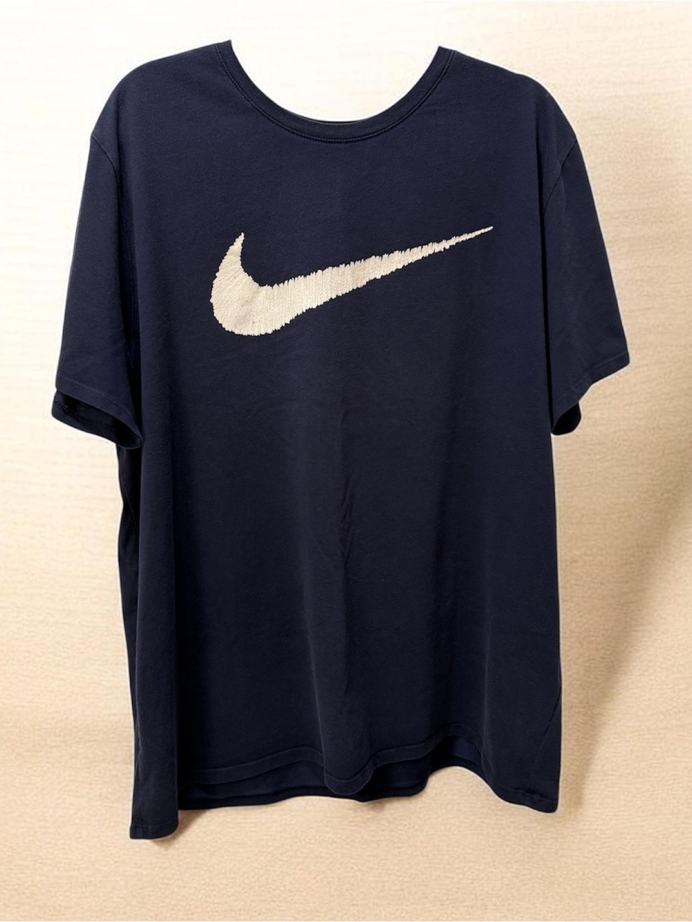 Nike Men’s Navy Tee with White Swoosh Logo